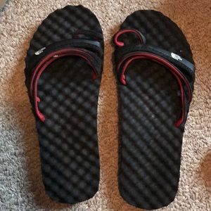 North face slides